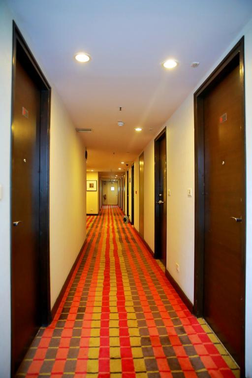 Best Western Jubilee Ridge Hyderabad Exteriör bild