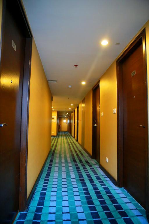 Best Western Jubilee Ridge Hyderabad Exteriör bild