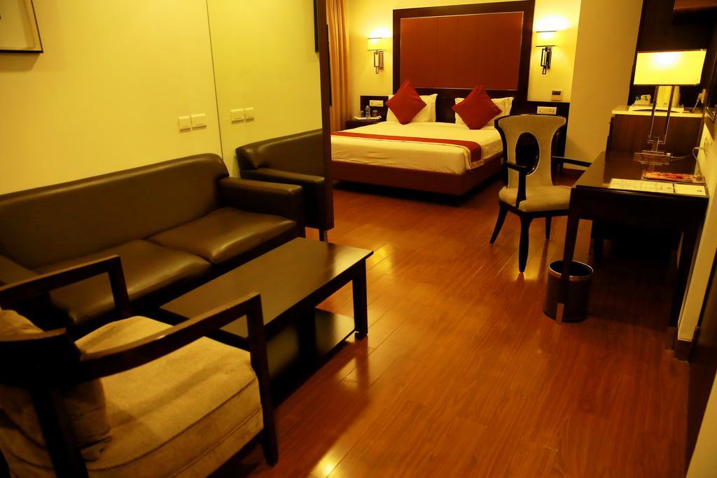Best Western Jubilee Ridge Hyderabad Exteriör bild