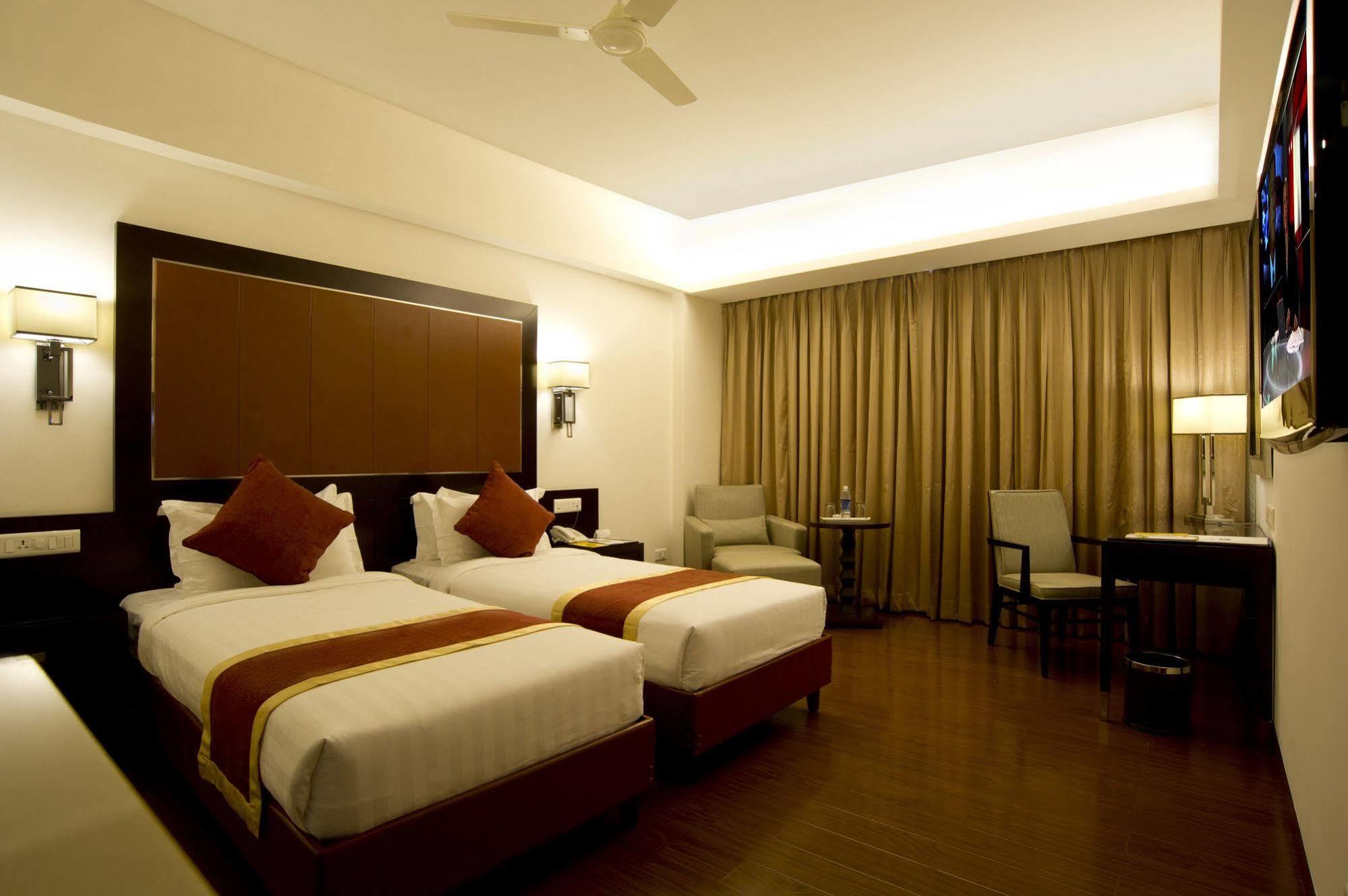 Best Western Jubilee Ridge Hyderabad Exteriör bild