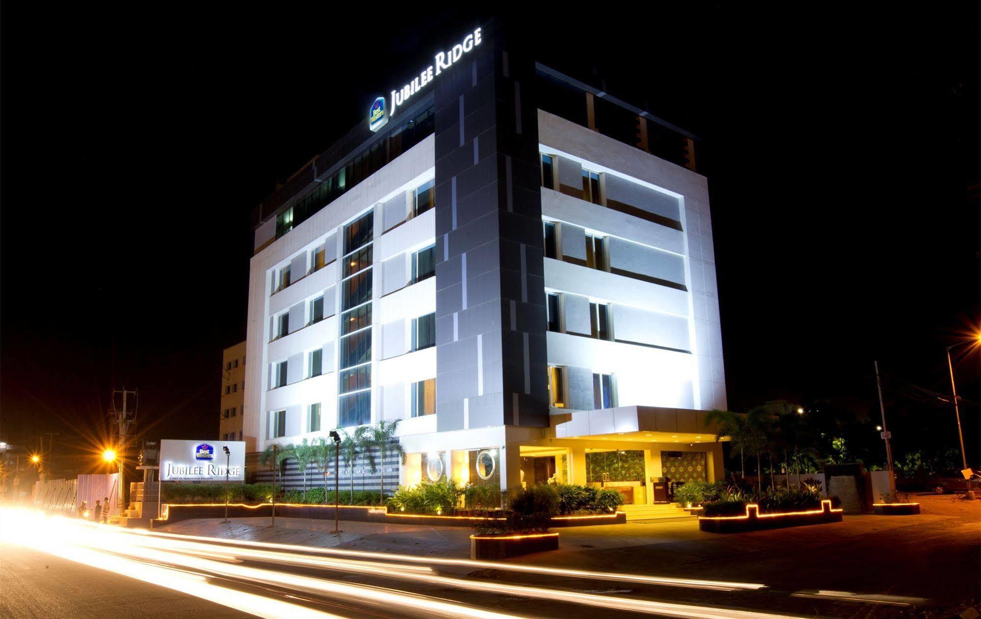 Best Western Jubilee Ridge Hyderabad Exteriör bild