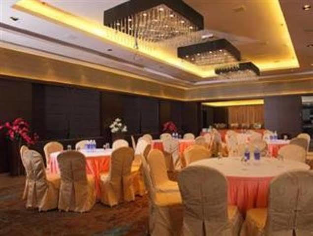 Best Western Jubilee Ridge Hyderabad Exteriör bild