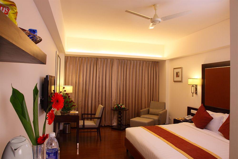 Best Western Jubilee Ridge Hyderabad Exteriör bild
